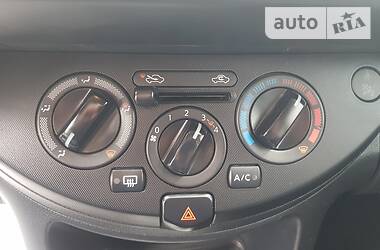 Хетчбек Nissan Note 2011 в 