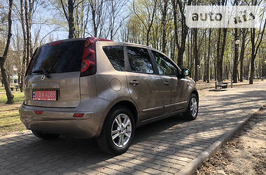 Хетчбек Nissan Note 2011 в 