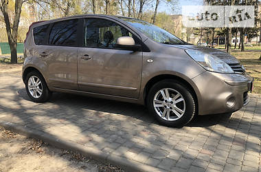 Хетчбек Nissan Note 2011 в 