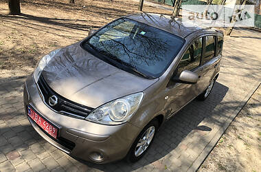 Хетчбек Nissan Note 2011 в 