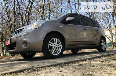Хетчбек Nissan Note 2011 в 