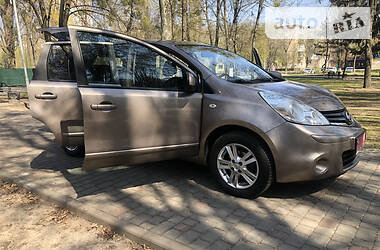Хетчбек Nissan Note 2011 в 