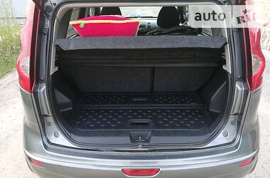 Хетчбек Nissan Note 2010 в 