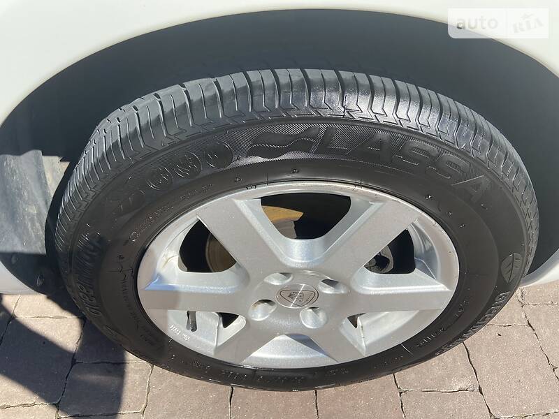 Хетчбек Nissan Note 2009 в Бучачі фото 41 Хетчбек Nissan Note 2009 в Бучачі