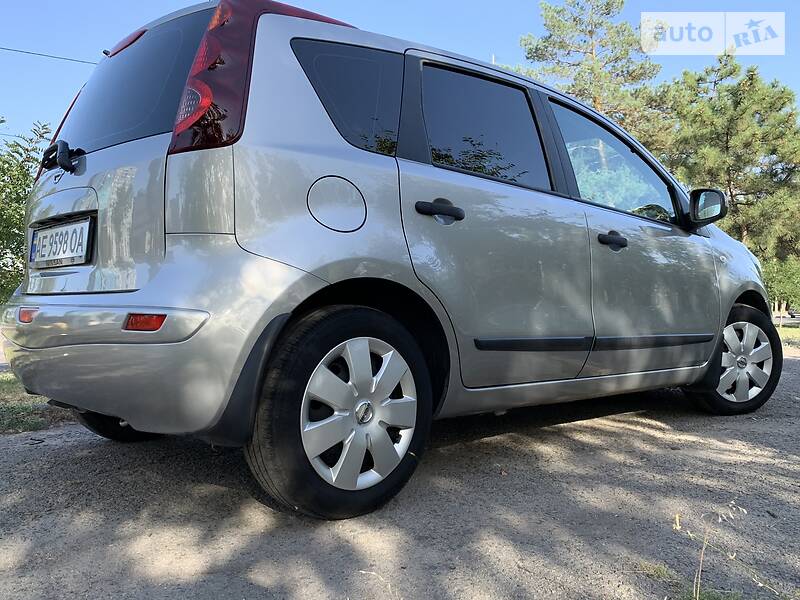 Хетчбек Nissan Note 2013 в Дніпрі