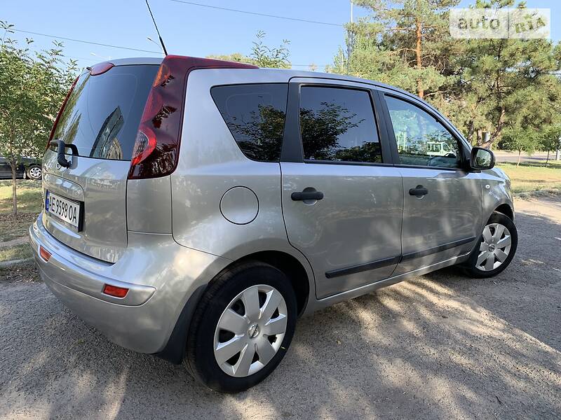 Хетчбек Nissan Note 2013 в Дніпрі