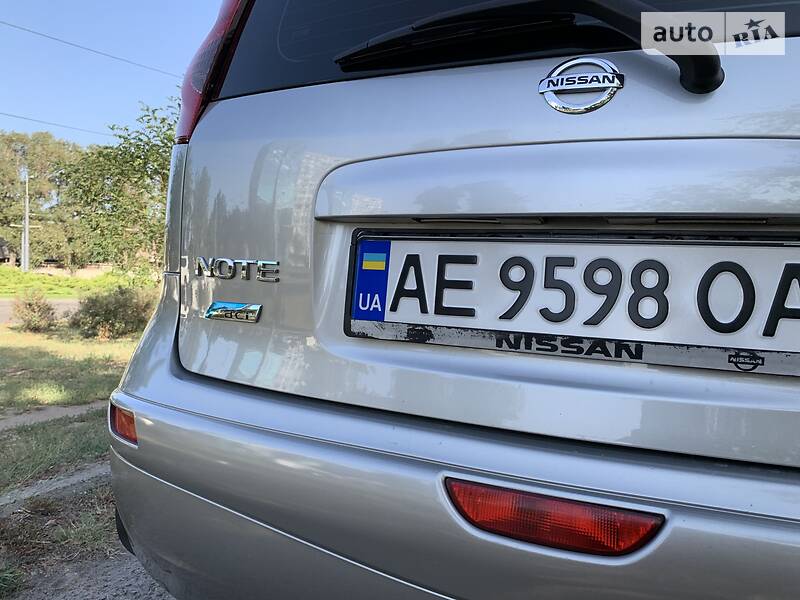 Хетчбек Nissan Note 2013 в Дніпрі