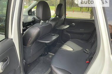 Хэтчбек Nissan Note 2009 в Херсоне