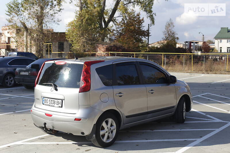 Минивэн Nissan Note 2008 в Чорткове
