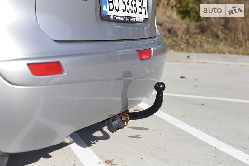 Минивэн Nissan Note 2008 в Чорткове