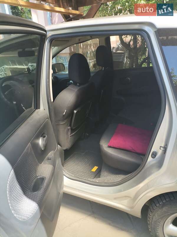 Хэтчбек Nissan Note 2006 в Николаеве