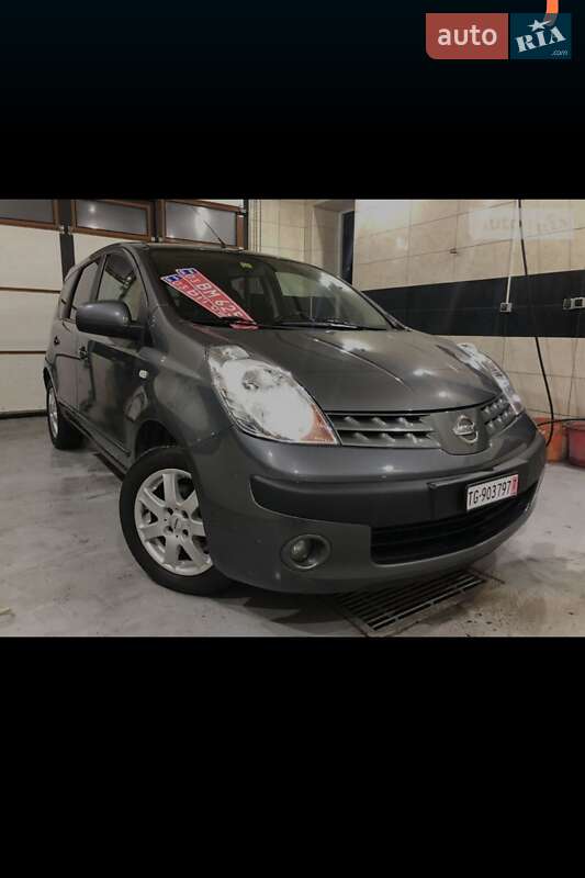 Хэтчбек Nissan Note 2006 в Львове