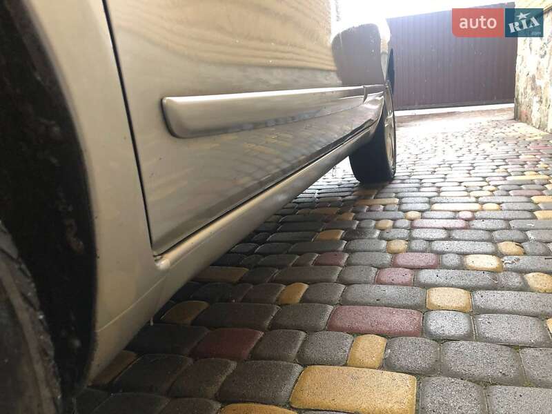 Хэтчбек Nissan Note 2008 в Днепре