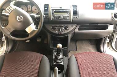 Хэтчбек Nissan Note 2008 в 
