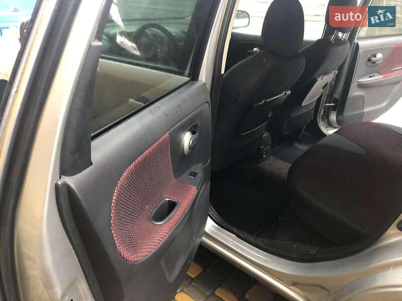Хэтчбек Nissan Note 2008 в Днепре
