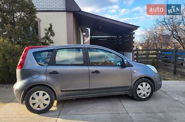 Хэтчбек Nissan Note 2011 в Днепре