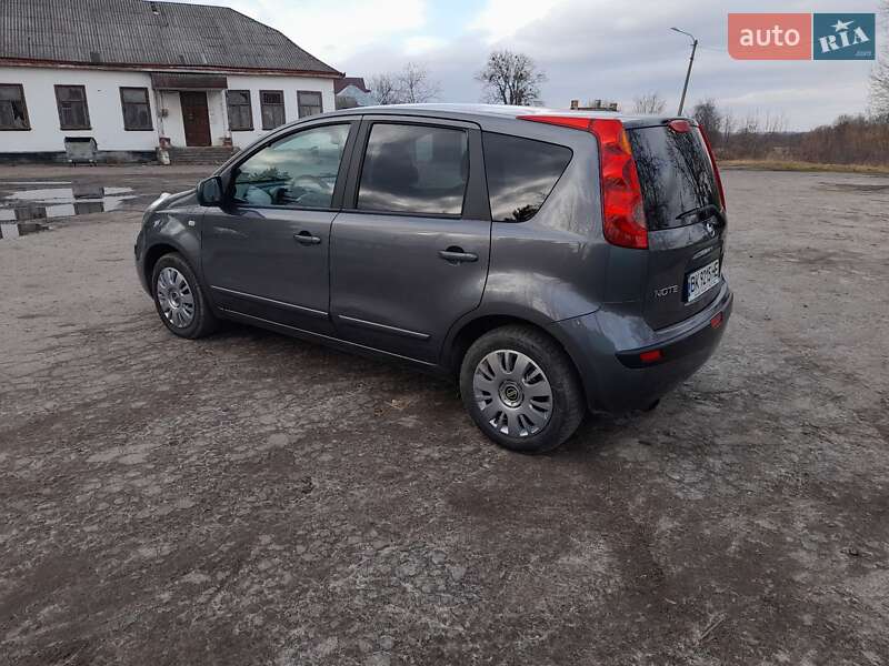 Хэтчбек Nissan Note 2006 в Дубно фото 9 Хэтчбек Nissan Note 2006 в Дубно