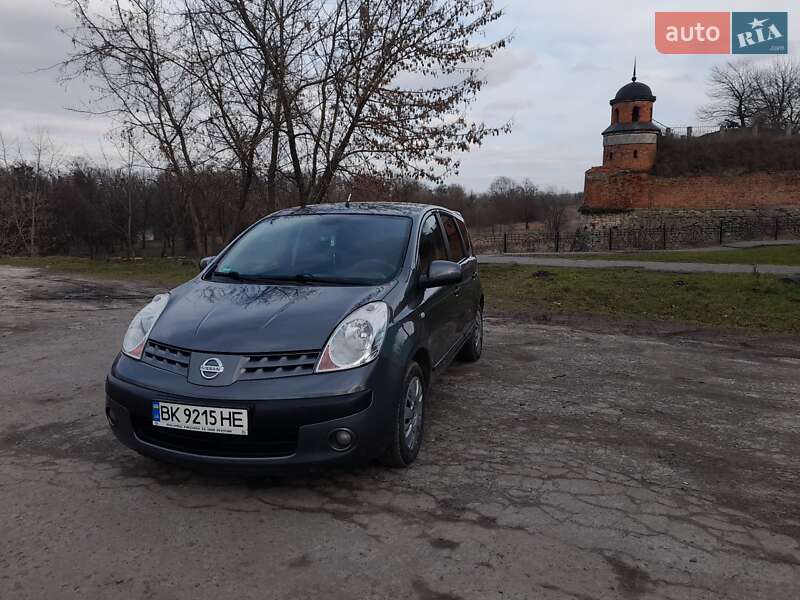 Хэтчбек Nissan Note 2006 в Дубно фото 13 Хэтчбек Nissan Note 2006 в Дубно