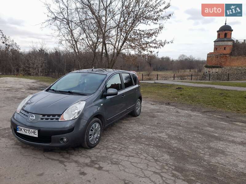 Хэтчбек Nissan Note 2006 в Дубно фото 14 Хэтчбек Nissan Note 2006 в Дубно