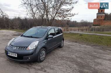 Хэтчбек Nissan Note 2006 в Дубно