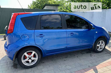 Хэтчбек Nissan Note 2008 в 