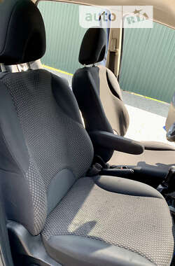 Хэтчбек Nissan Note 2008 в 