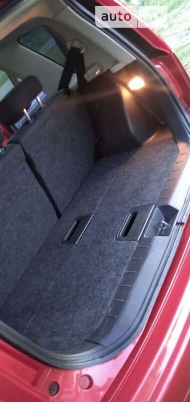 Хэтчбек Nissan Note 2007 в Луцке