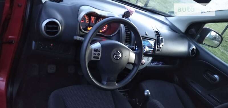 Хэтчбек Nissan Note 2007 в Луцке