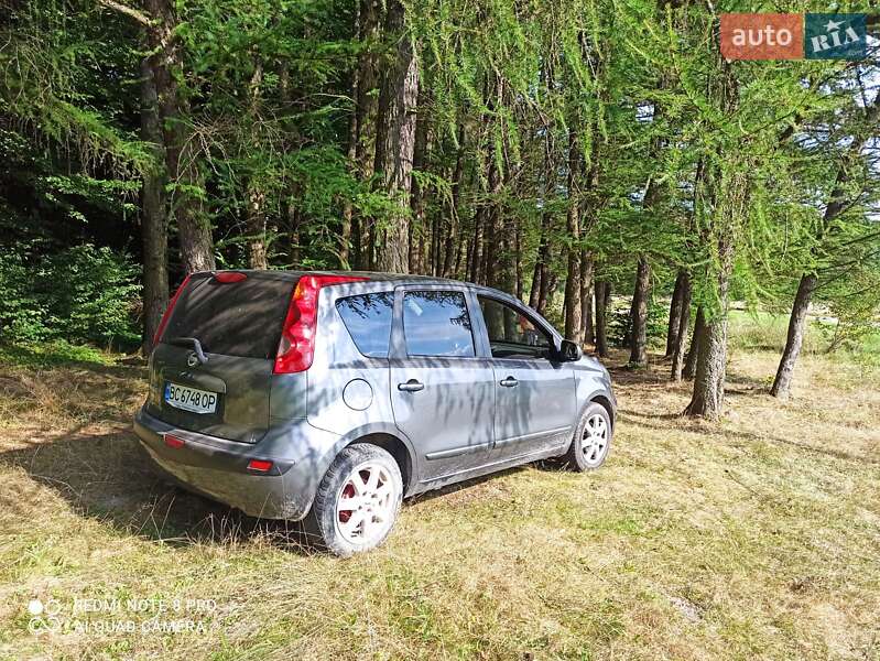 Хэтчбек Nissan Note 2006 в Львове