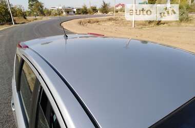 Хэтчбек Nissan Note 2008 в 