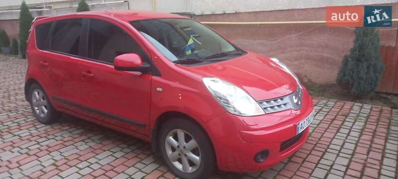 Хетчбек Nissan Note 2008 в Тячеві
