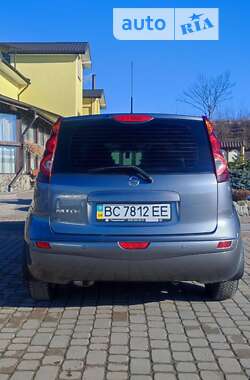 Хэтчбек Nissan Note 2013 в 