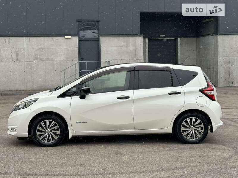 Хэтчбек Nissan Note 2018 в Киеве
