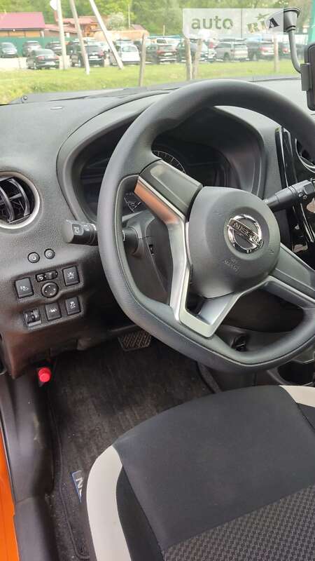 Хэтчбек Nissan Note 2017 в Сваляве