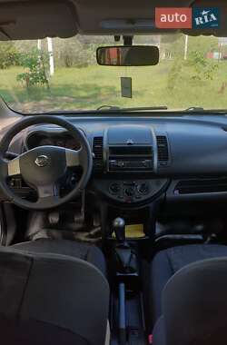 Хэтчбек Nissan Note 2008 в Марганце