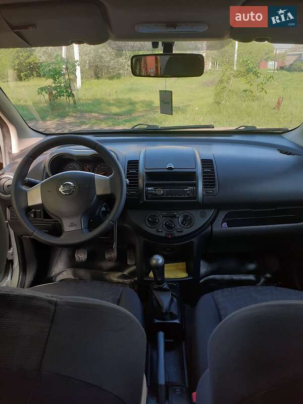 Хетчбек Nissan Note 2008 в Марганці