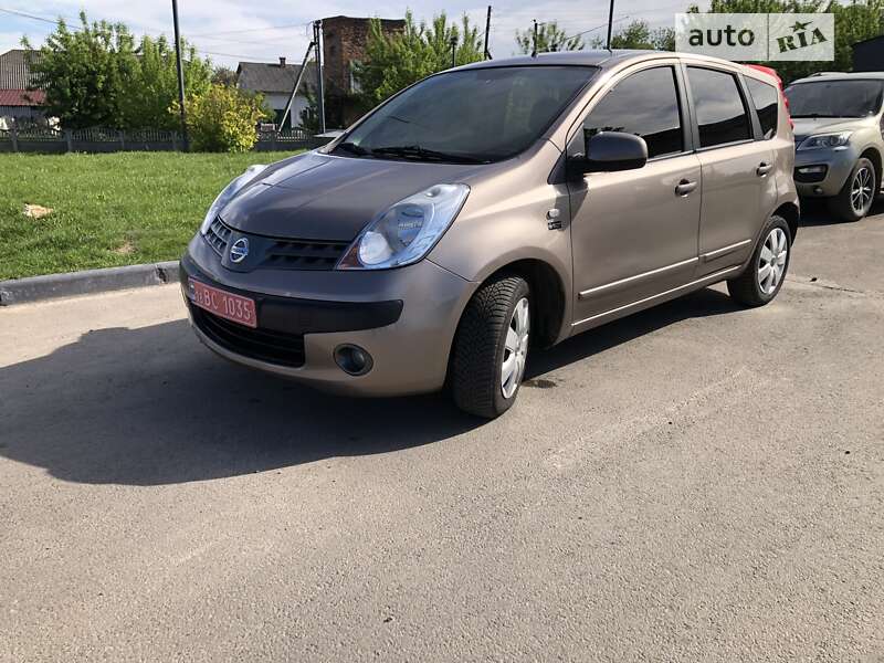 Хетчбек Nissan Note 2008 в Острозі