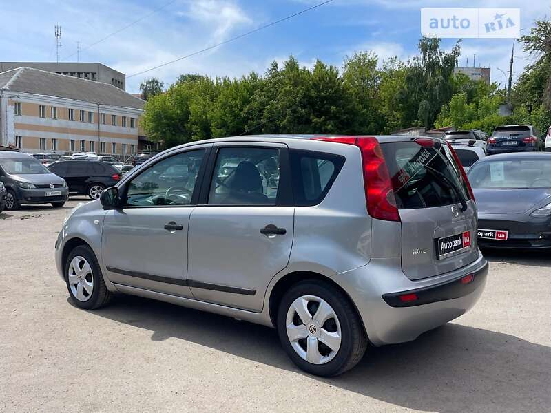 Хэтчбек Nissan Note 2007 в Виннице