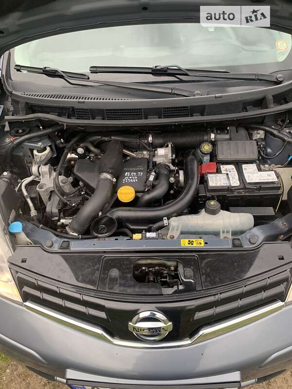 Хетчбек Nissan Note 2011 в Ужгороді