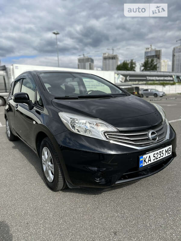 Хэтчбек Nissan Note 2013 в Киеве