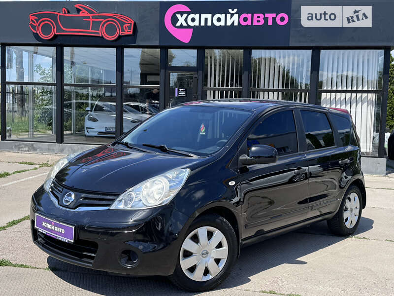 Хэтчбек Nissan Note 2012 в Киеве