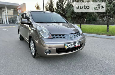 Хэтчбек Nissan Note 2008 в Полтаве