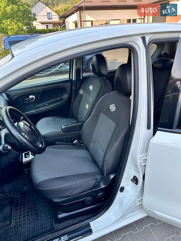 Хэтчбек Nissan Note 2012 в Могилев-Подольске