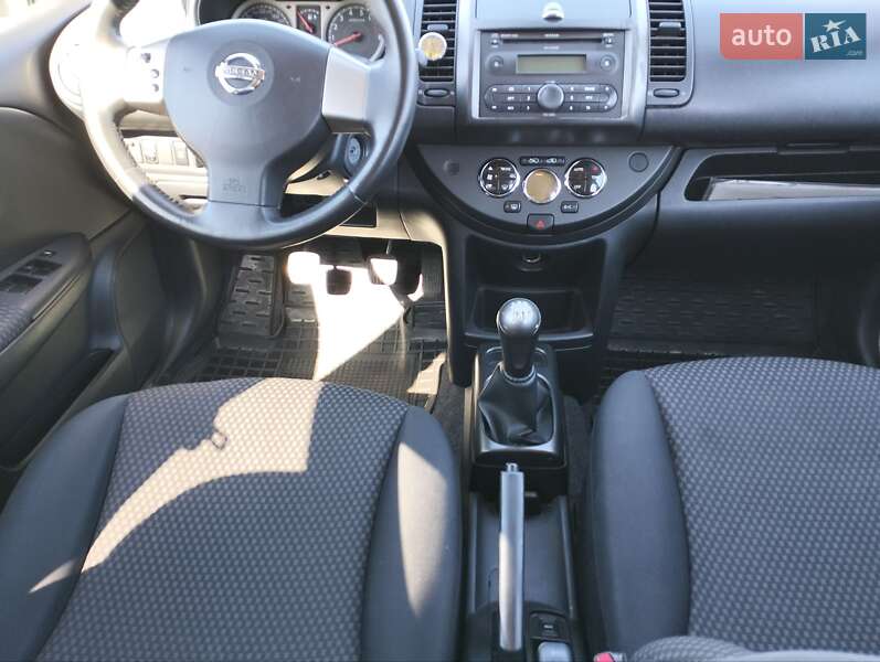 Хэтчбек Nissan Note 2006 в Киеве