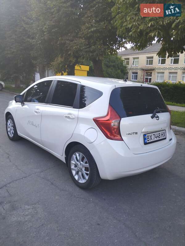 Хэтчбек Nissan Note 2013 в Красилове