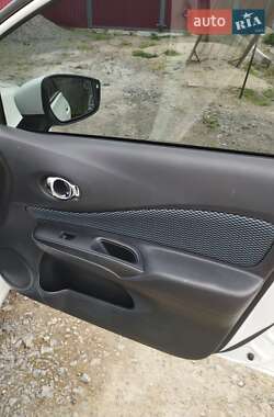 Хэтчбек Nissan Note 2013 в 