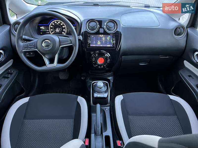 Хетчбек Nissan Note 2017 в Одесі