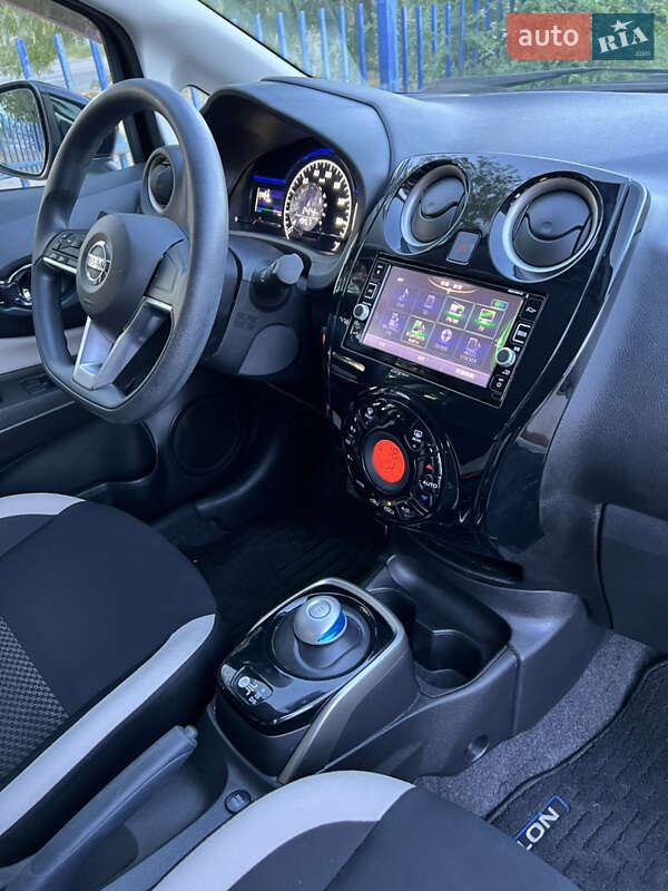 Хетчбек Nissan Note 2017 в Одесі