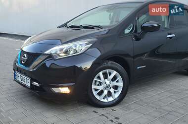Хэтчбек Nissan Note 2018 в 
