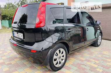 Хэтчбек Nissan Note 2008 в Полтаве